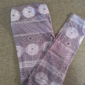 LuLa Roe Tall & Curvy leggings